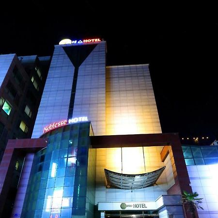 Noblesse Hotel Jeju Bagian luar foto