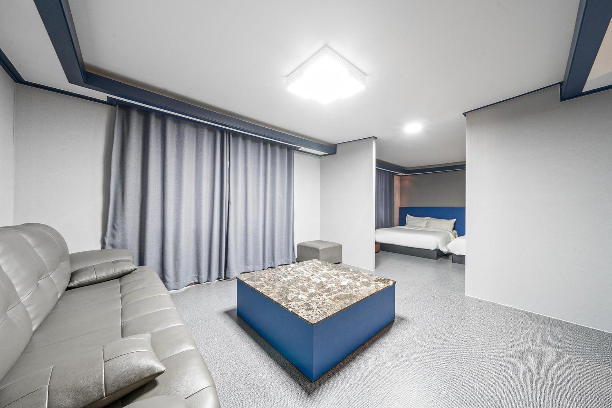 Noblesse Hotel Jeju Bagian luar foto